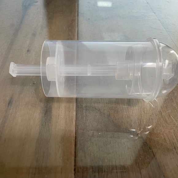 Like New 4-Piece Popsicle Mold Set - Picture 7 of 13